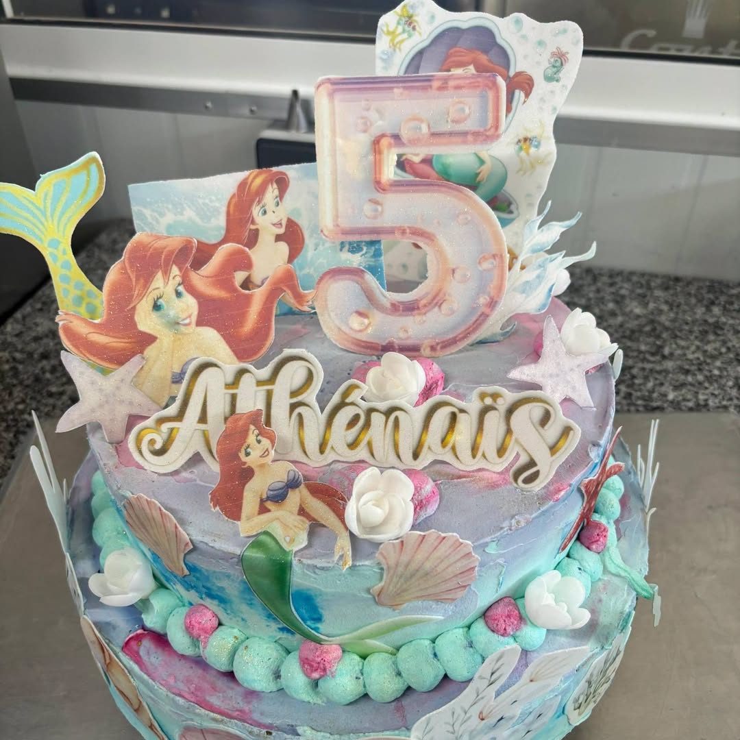 Gâteau d'anniversaire sirène, deux étages, prénom Athénaïs
